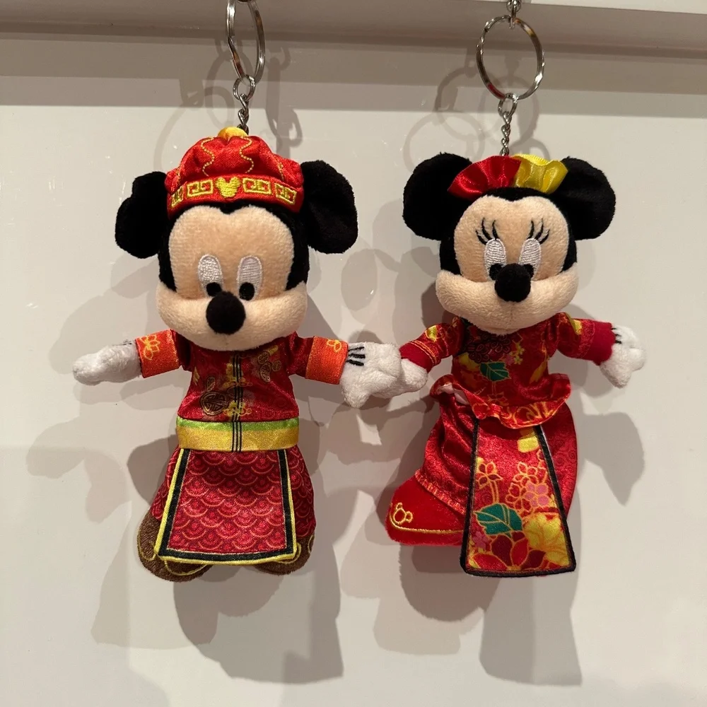 Authentic Disney Hong Kong Disneyland New Year Mickey & Minnie Plushie Keychain - Picture 5 of 6